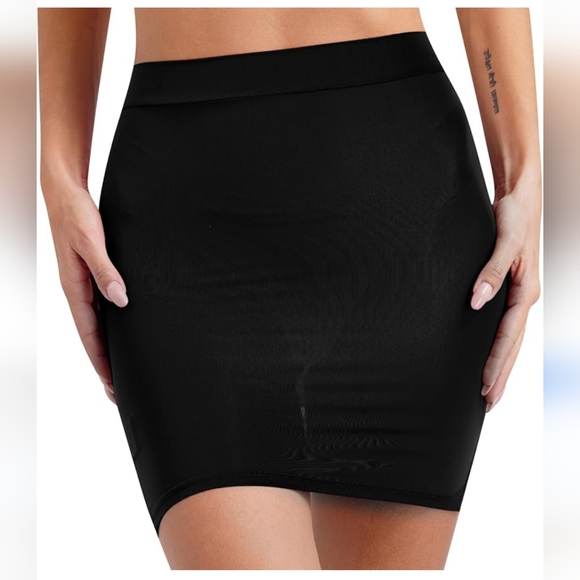 TAHARI SKIRT - Picture 3 of 9